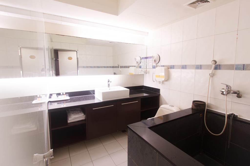 Jbg Hotspring Resort Hotel Тайпей Екстериор снимка